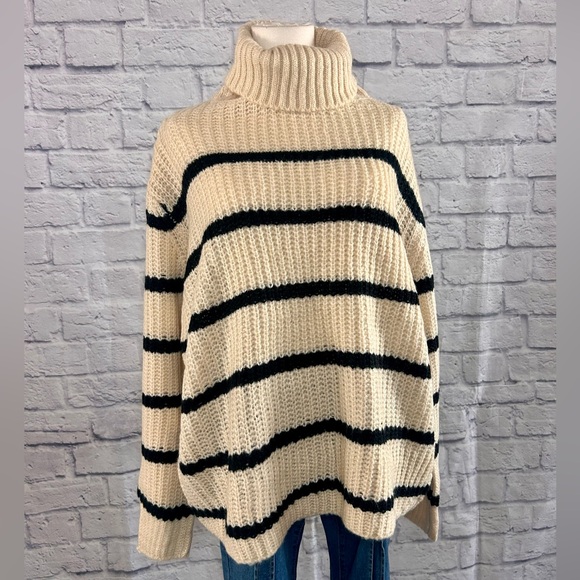 Handmade Turtleneck Pullover Sweater Cream Black Striped Oversized Cozy Casual - Picture 2 of 12